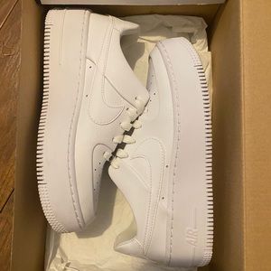 Nike Air Force 1 sage low